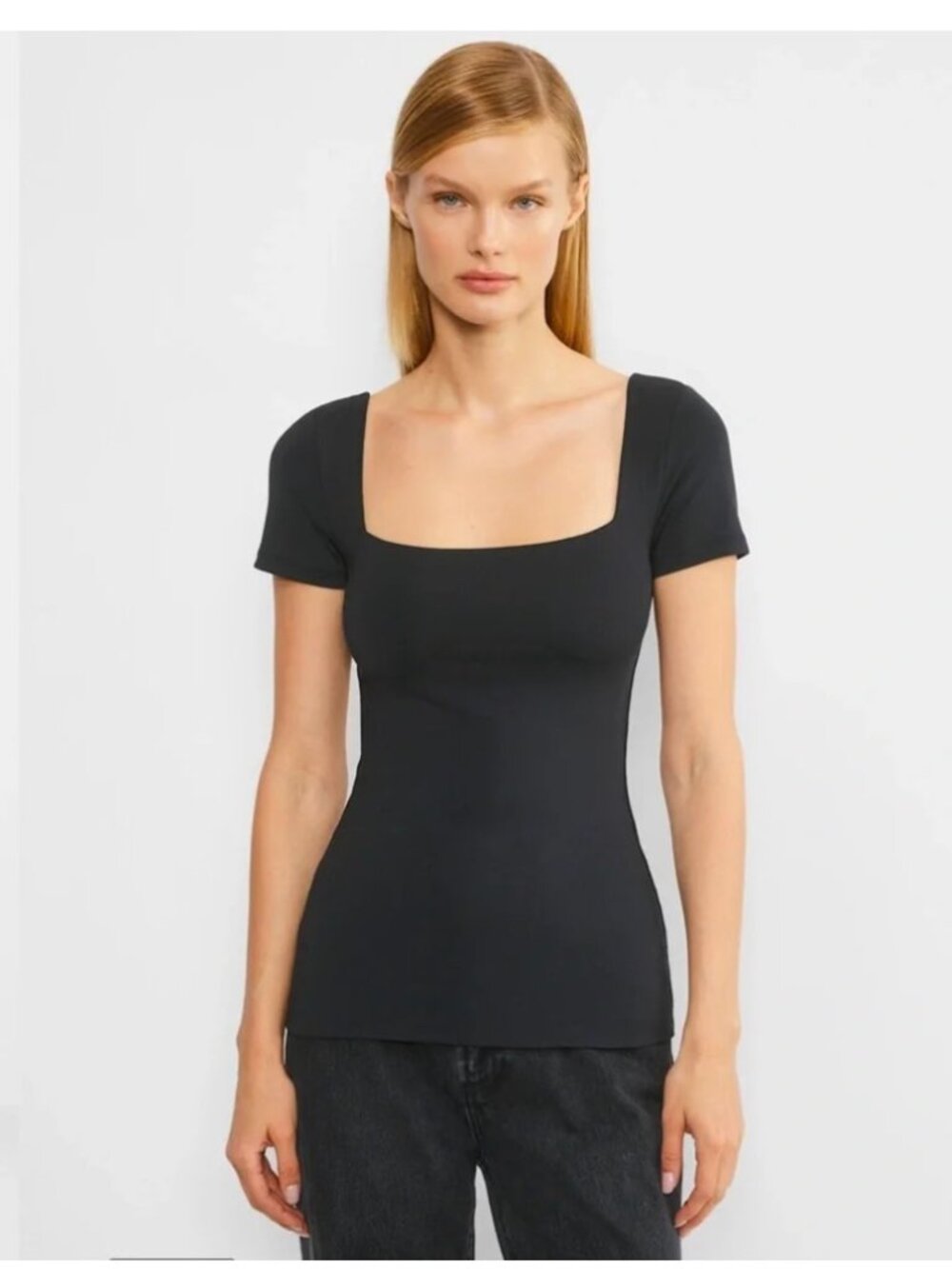 Aritzia Contour short sleeve square neck top- sz Small -black